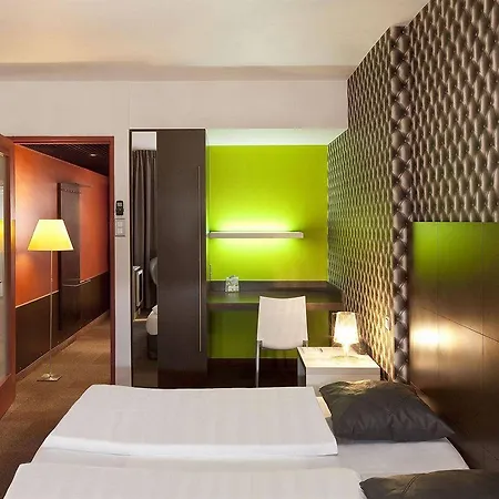 ホテル Diana Dauphine ストラスブール