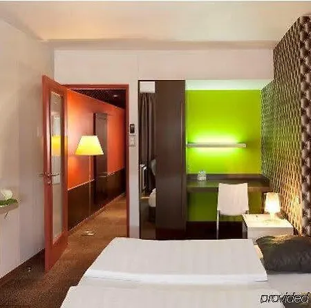 ホテル Diana Dauphine ストラスブール