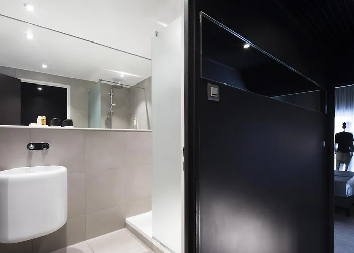 Hotell Diana Dauphine 4*