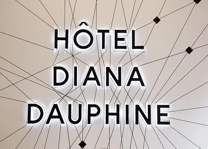Diana Dauphine 4*